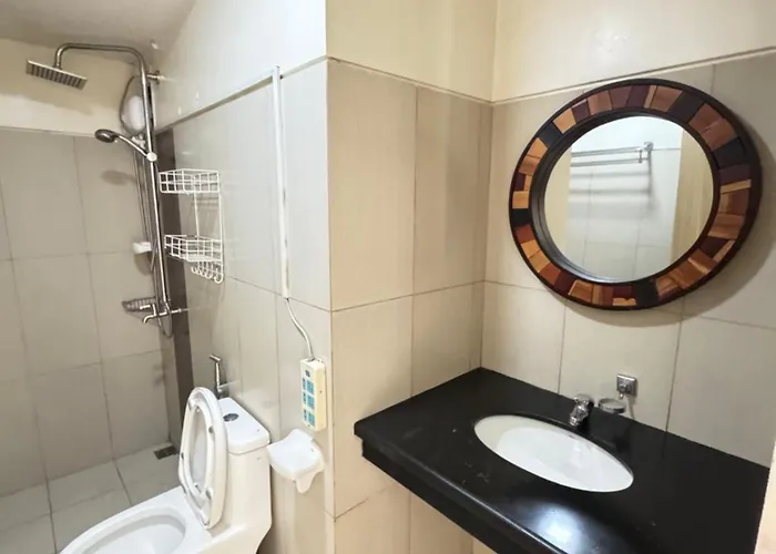 Breeze Deluxe Unit Roxas Blvd Apartment Manila