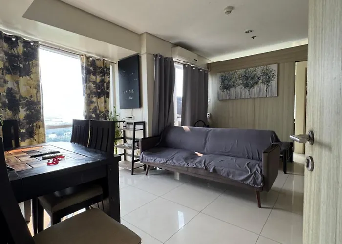 Apartment Breeze Deluxe Unit Roxas Blvd